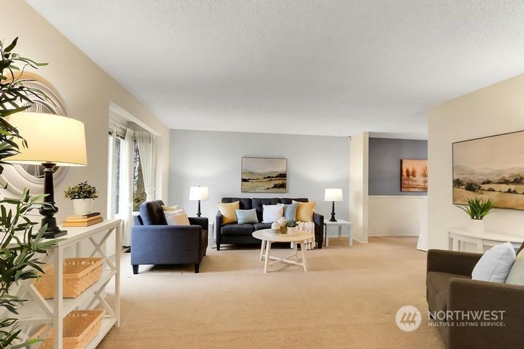 Photo of 18611 70th Avenue W, Lynnwood, WA 98037 (MLS # 2322893)