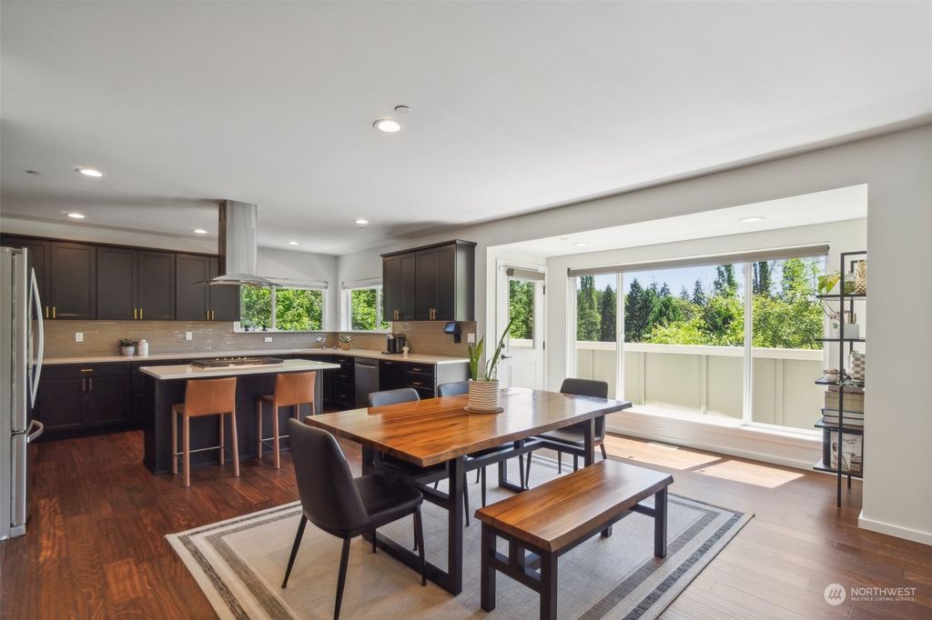 Photo of 3347 NE 202nd Street, Lake Forest Park, WA 98155 (MLS # 2259741)