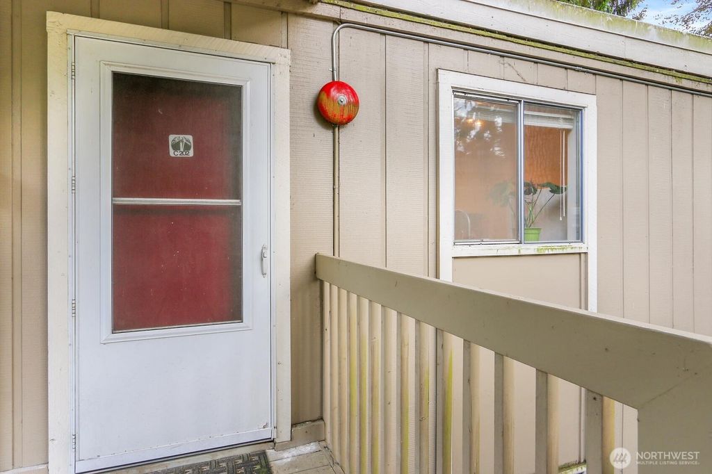 Photo of 4813 180th Street SW #C202, Lynnwood, WA 98037 (MLS # 2386406)