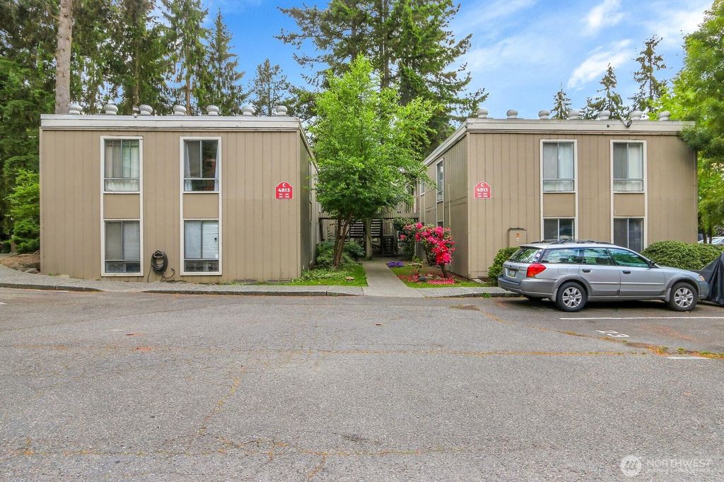 Photo of 4813 180th Street SW #C202, Lynnwood, WA 98037 (MLS # 2386406)