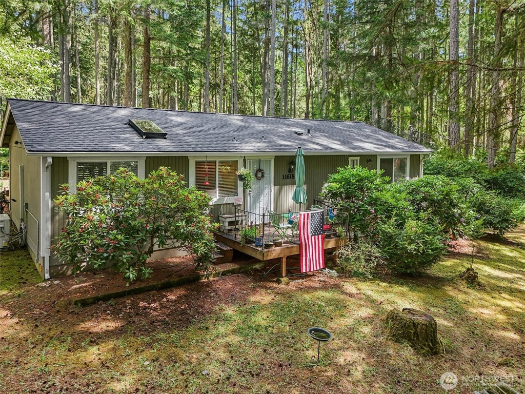 Photo of 11618 Breaker Way, Anderson Island, WA 98303 (MLS # 2550382)