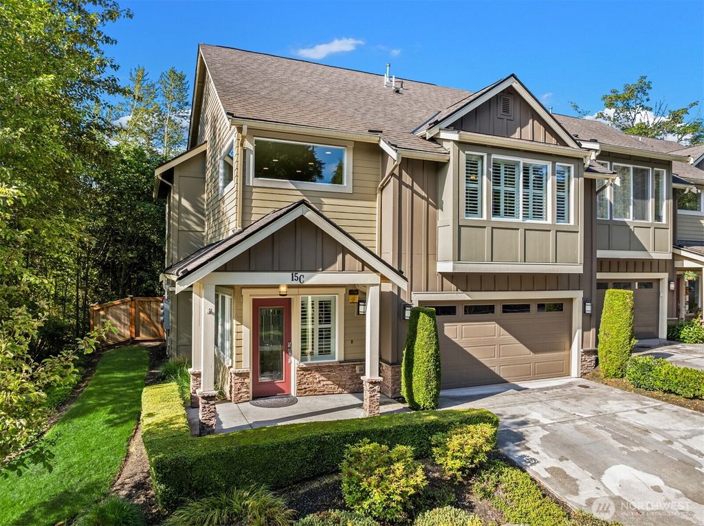 Photo of 900 228th Avenue NE #15C, Sammamish, WA 98074 (MLS # 2529576)