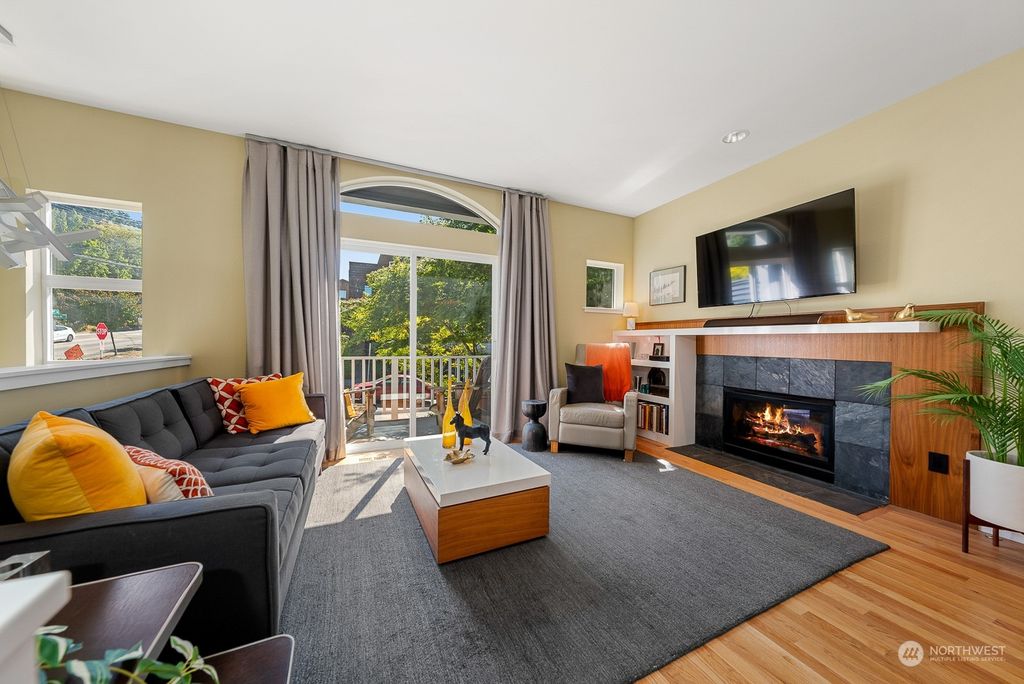 Photo of 3667 Francis Avenue N, Seattle, WA 98103 (MLS # 2077604)