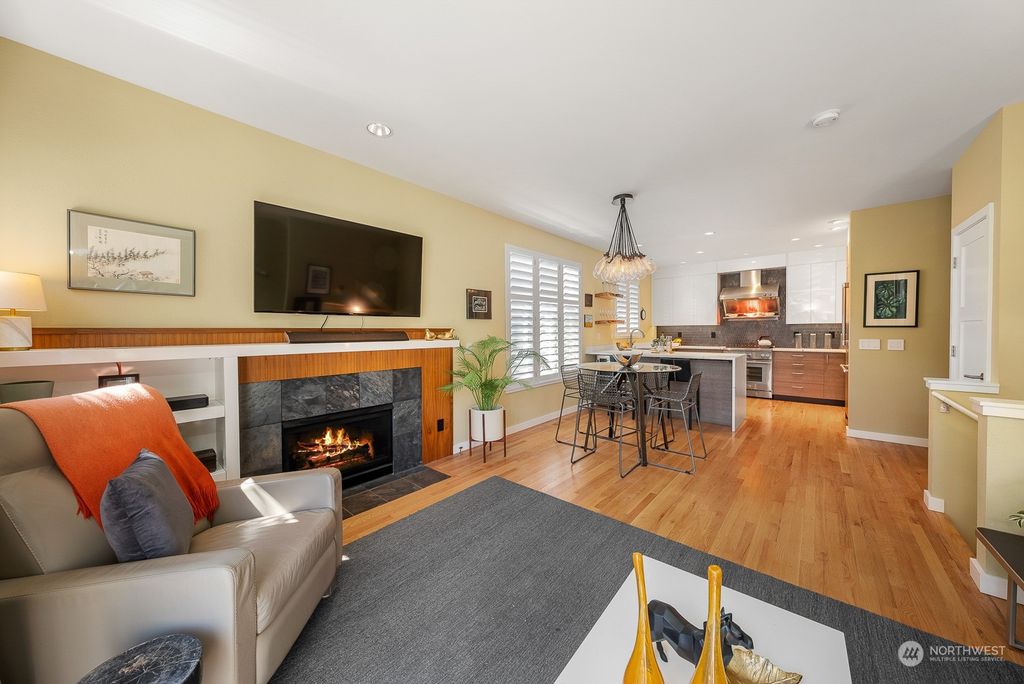 Photo of 3667 Francis Avenue N, Seattle, WA 98103 (MLS # 2077604)