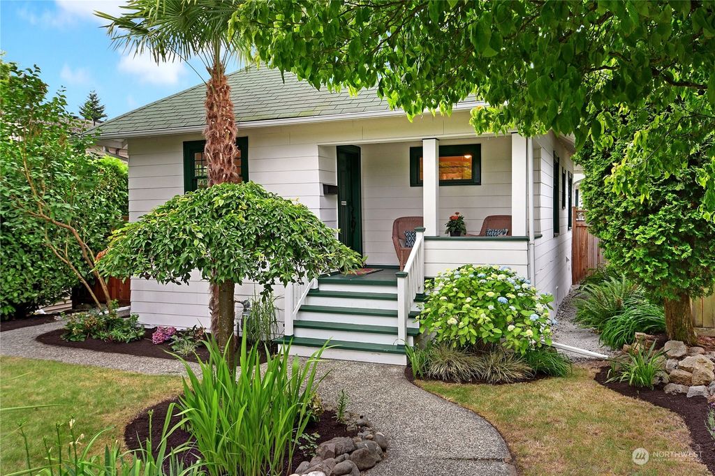 Photo of 4423 48th Avenue SW, Seattle, WA 98116 (MLS # 2126717)