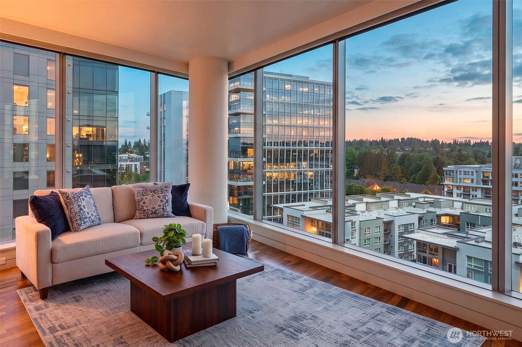 Photo of 10650 NE 9th Place #1624, Bellevue, WA 98004 (MLS # 2550137)