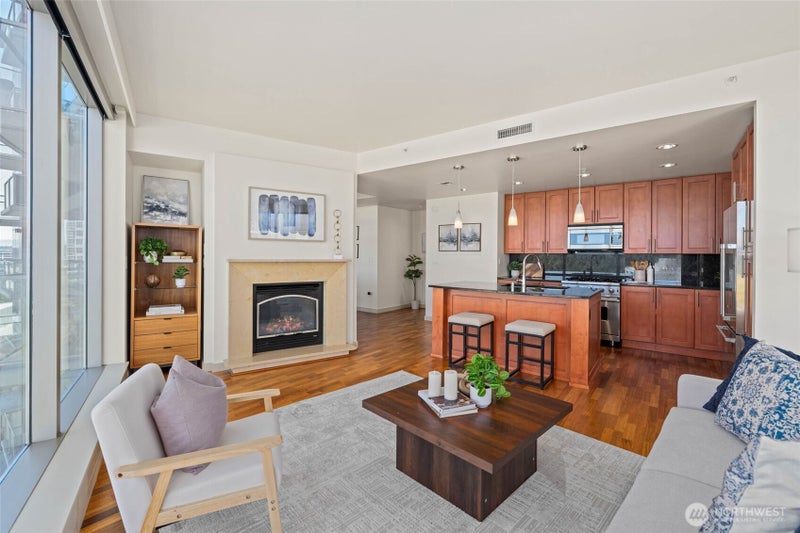 10650 NE 9th Place 1624