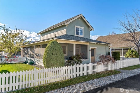 Photo of 137 Malarkey Lane, Oroville, WA 98844 (MLS # 2572548)