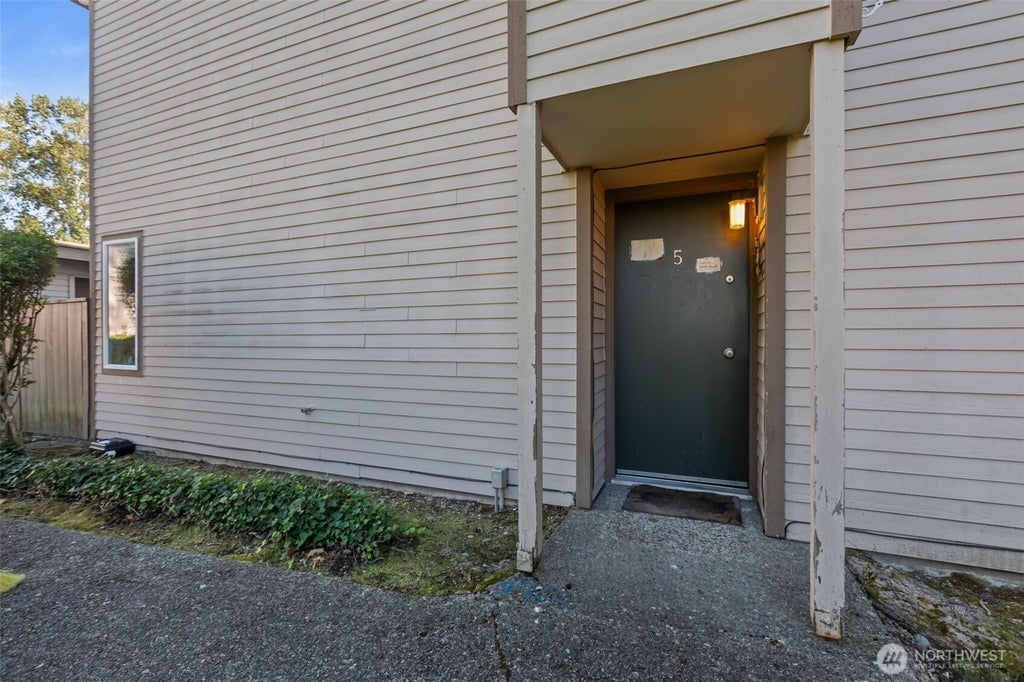 Photo of 20819 114th Place SE #5, Kent, WA 98031 (MLS # 2584464)