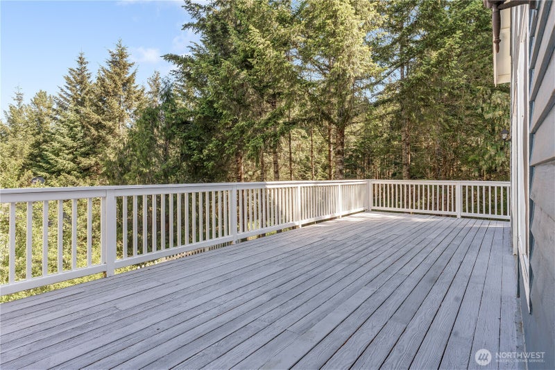 110 E Glacier Crest Road