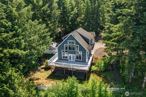 Photo of 110 E Glacier Crest Road, Grapeview, WA 98546 (MLS # 2529984)