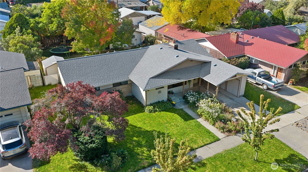 Photo of 910 E Manitoba Avenue, Ellensburg, WA 98926 (MLS # 2589349)