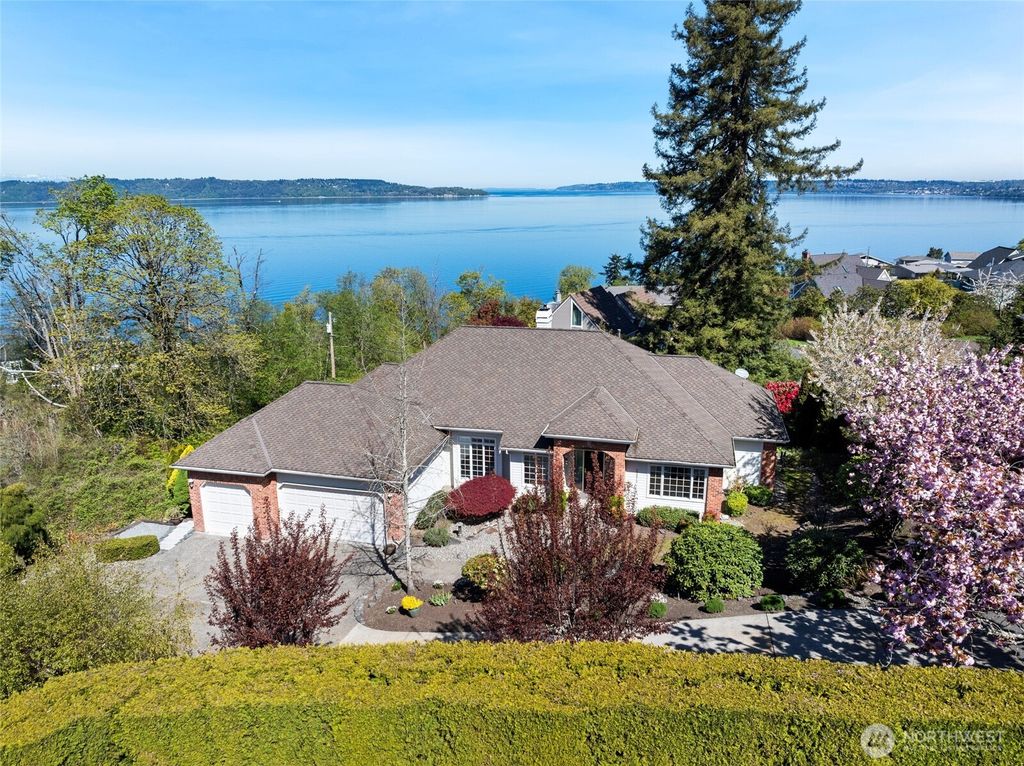 Photo of 29873 Marine View Drive SW, Federal Way, WA 98023 (MLS # 2363812)