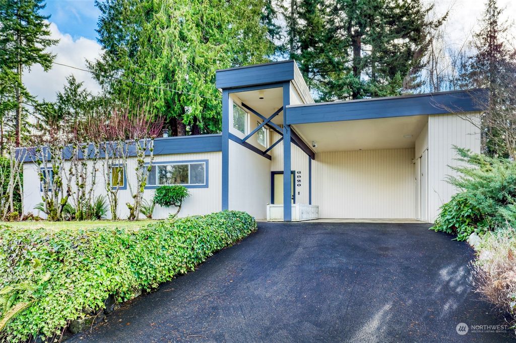 Photo of 6920 190th Street SW, Lynnwood, WA 98036 (MLS # 2194743)