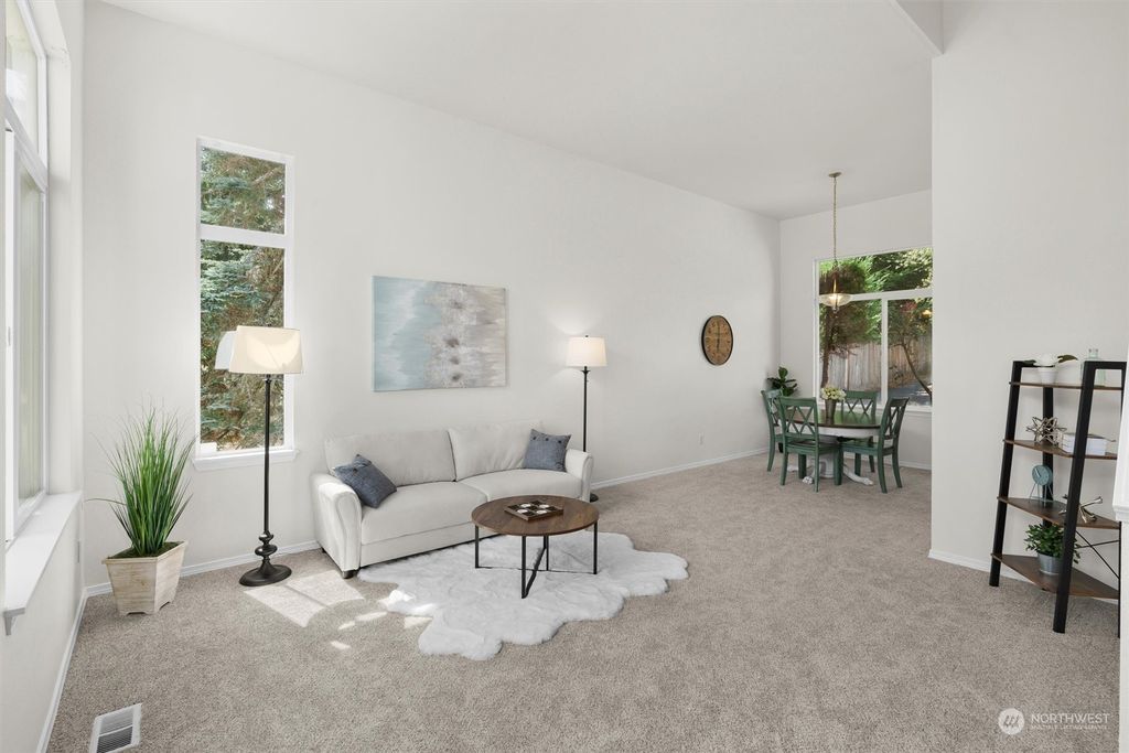 Photo of 2319 Aberdeen Avenue NE, Renton, WA 98056 (MLS # 2309443)