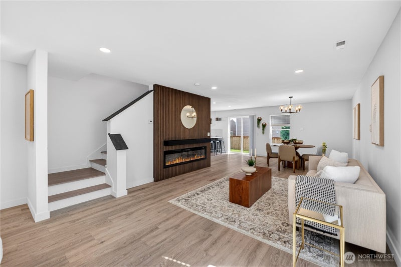 1708 201st Street Ct E