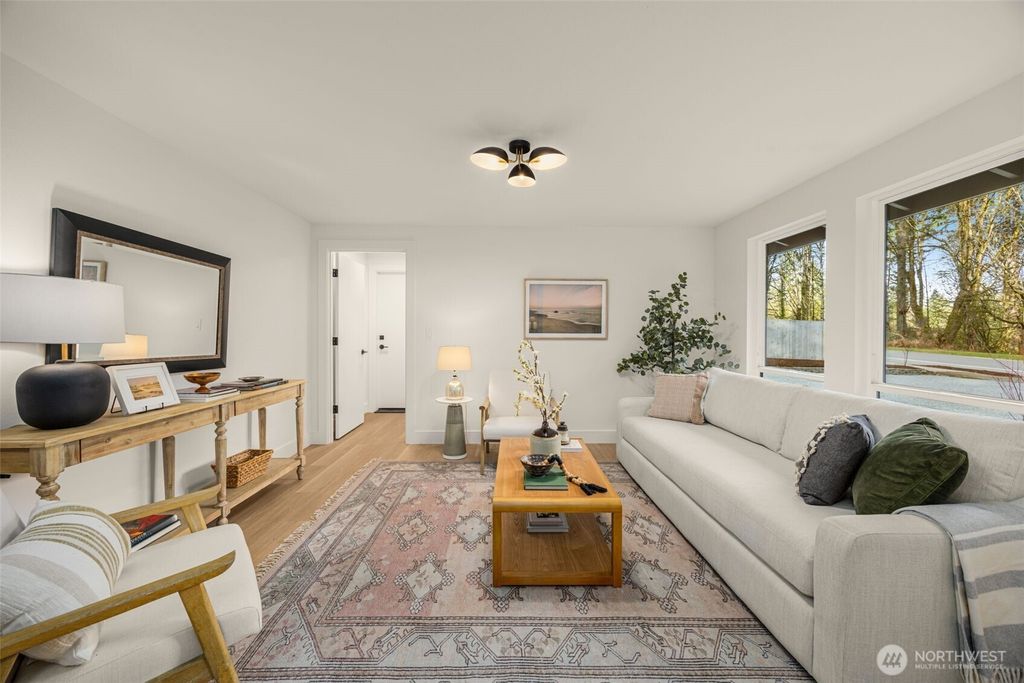 Photo of 18843 168th Avenue NE, Woodinville, WA 98072 (MLS # 2485136)