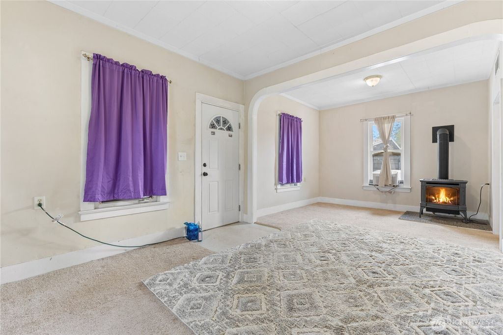 Photo of 1213 Rhobina Street, Centralia, WA 98531 (MLS # 2467653)