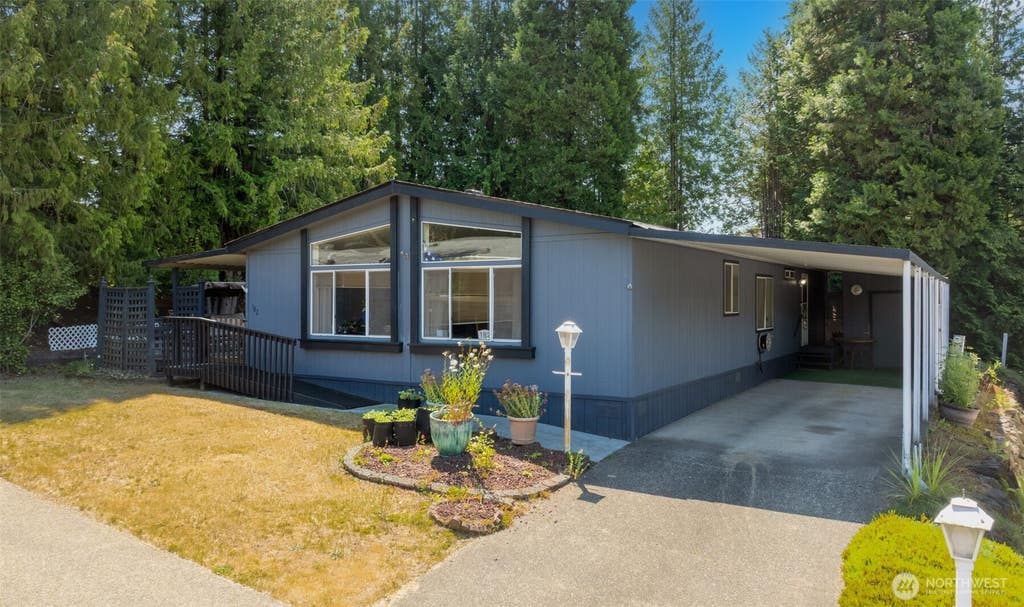 Photo of 2500 S 370th ST #182, Federal Way, WA 98003 (MLS # 2553702)