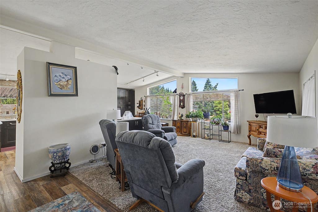 Photo of 2500 S 370th ST #182, Federal Way, WA 98003 (MLS # 2553702)