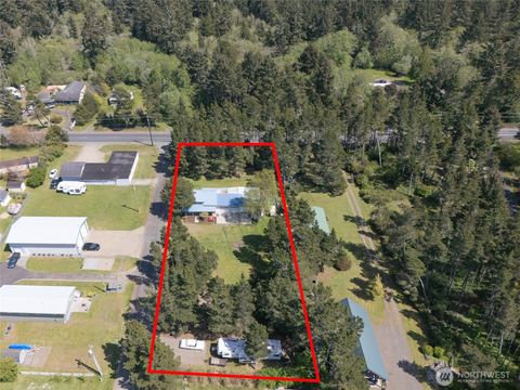 Photo of 1506 163rd Place, Long Beach, WA 98631 (MLS # 2362699)