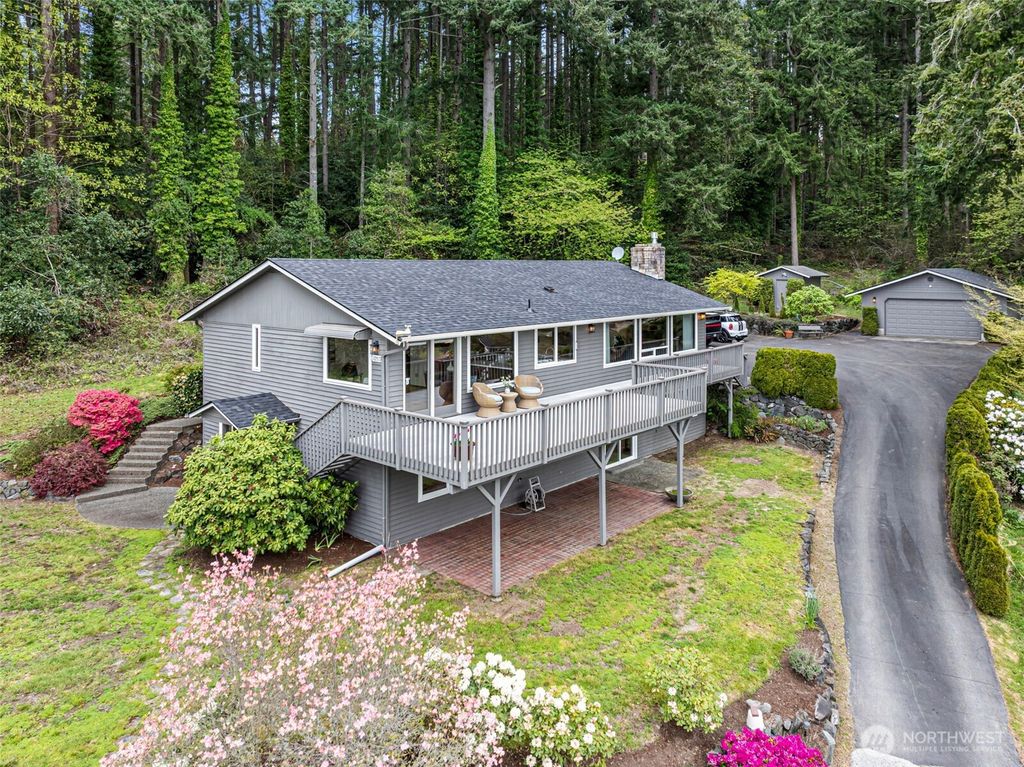 Photo of 10519 Powell Dr. NW, Gig Harbor, WA 98335 (MLS # 2499587)