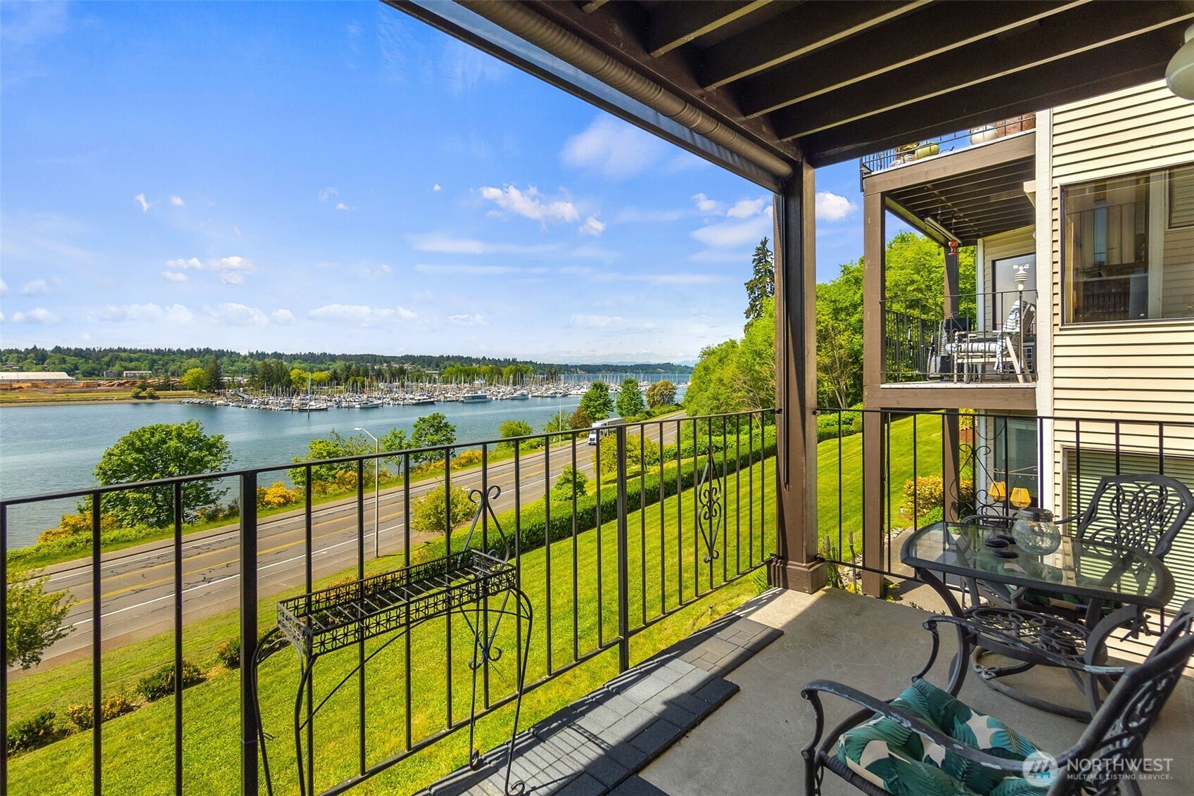 920 East Bay Drive NE 3C202