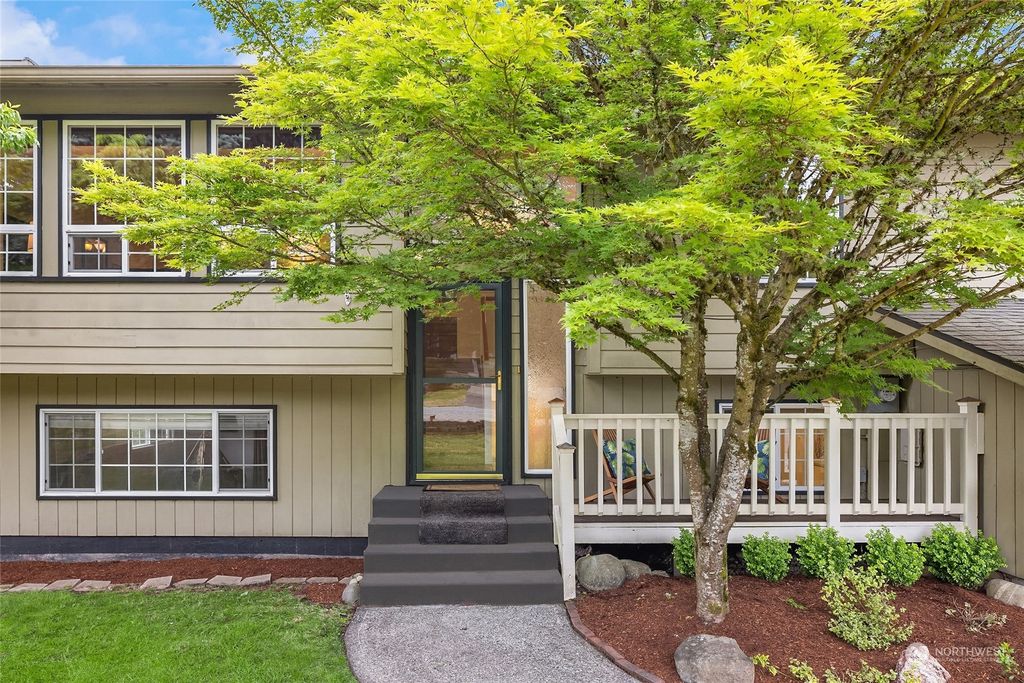 Photo of 13445 191st Avenue SE, Renton, WA 98059 (MLS # 2127868)