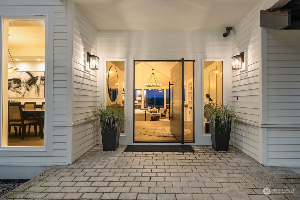 Photo of 7712 89th Place SE, Mercer Island, WA 98040 (MLS # 2131939)