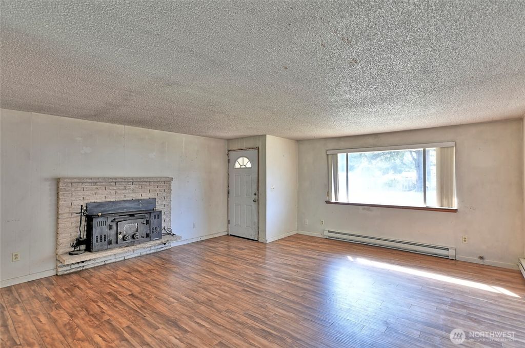 Photo of 3827 120th Pl NE Pl, Marysville, WA 98271 (MLS # 2437817)