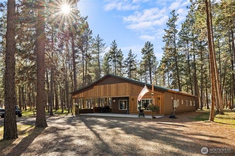 Photo of 4652 Airport Road, Cle Elum, WA 98922 (MLS # 2590533)