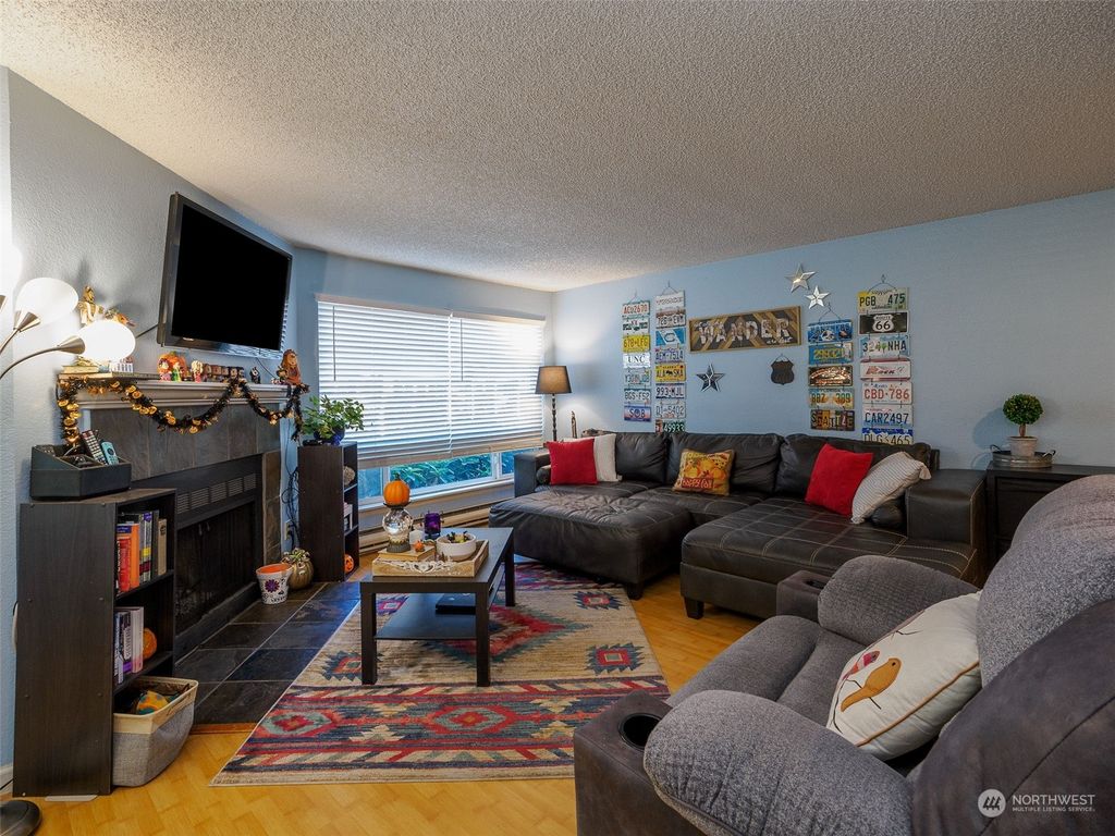 Photo of 23918 12th Place S #101, Des Moines, WA 98198 (MLS # 2168847)
