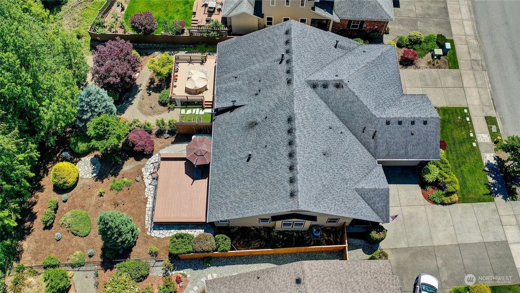 Photo of 12146 Big Leaf Way NE, Redmond, WA 98053 (MLS # 2074341)