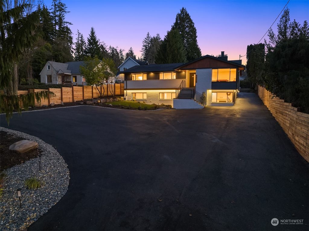 Photo of 7635 NE 170th Street, Kenmore, WA 98028 (MLS # 2024606)