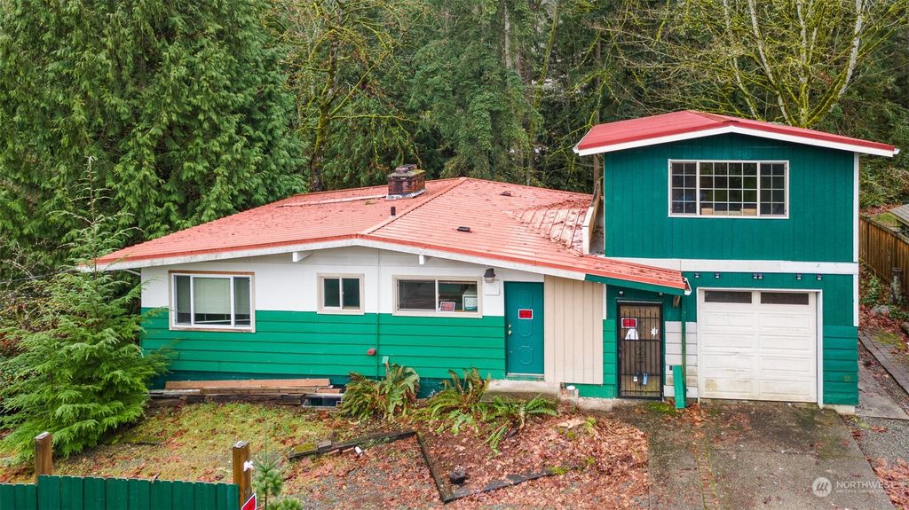 Photo of 15403 SE 42nd Street, Bellevue, WA 98006 (MLS # 2187318)