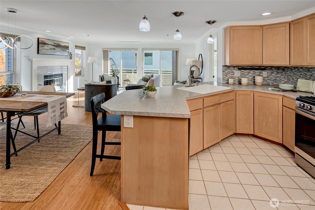 Photo of 3621 Wallingford Avenue N #201, Seattle, WA 98103 (MLS # 2335824)