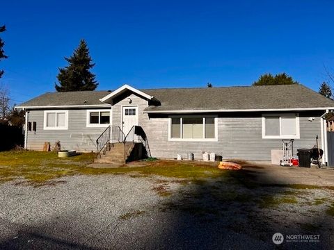 Photo of 214 S 126th Street, Seattle, WA 98168 (MLS # 2468642)