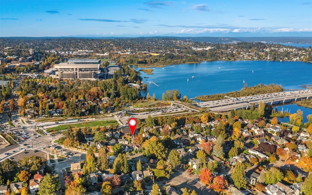 Photo of 2611 24th Avenue E, Seattle, WA 98112 (MLS # 2592782)