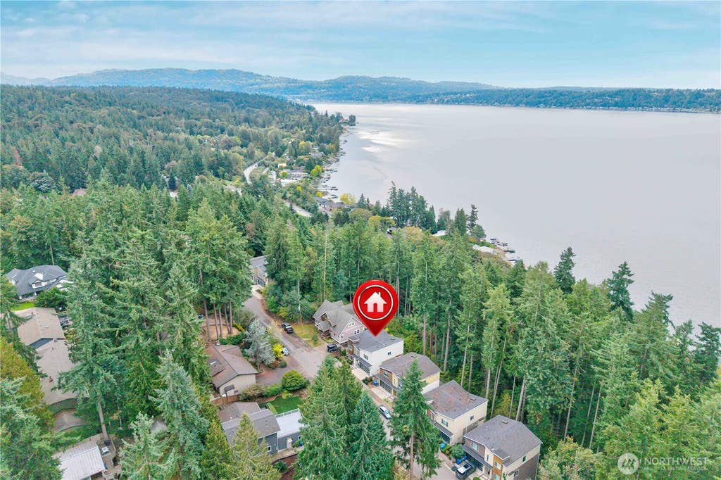 Photo of 825 206th Avenue NE, Sammamish, WA 98074 (MLS # 2565434)