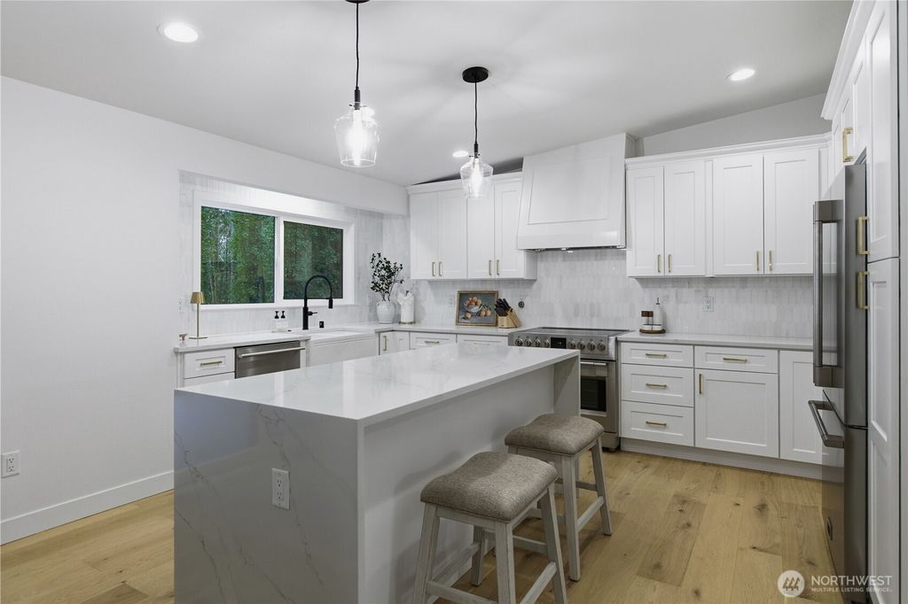 Photo of 2641 271st Avenue SE, Issaquah, WA 98029 (MLS # 2491299)