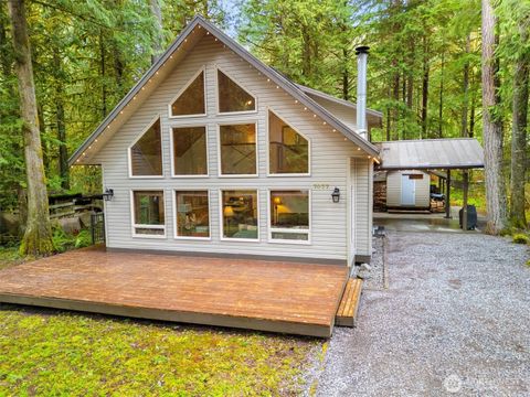 Photo of 7077 Austin Pass Road, Glacier, WA 98244 (MLS # 2531172)
