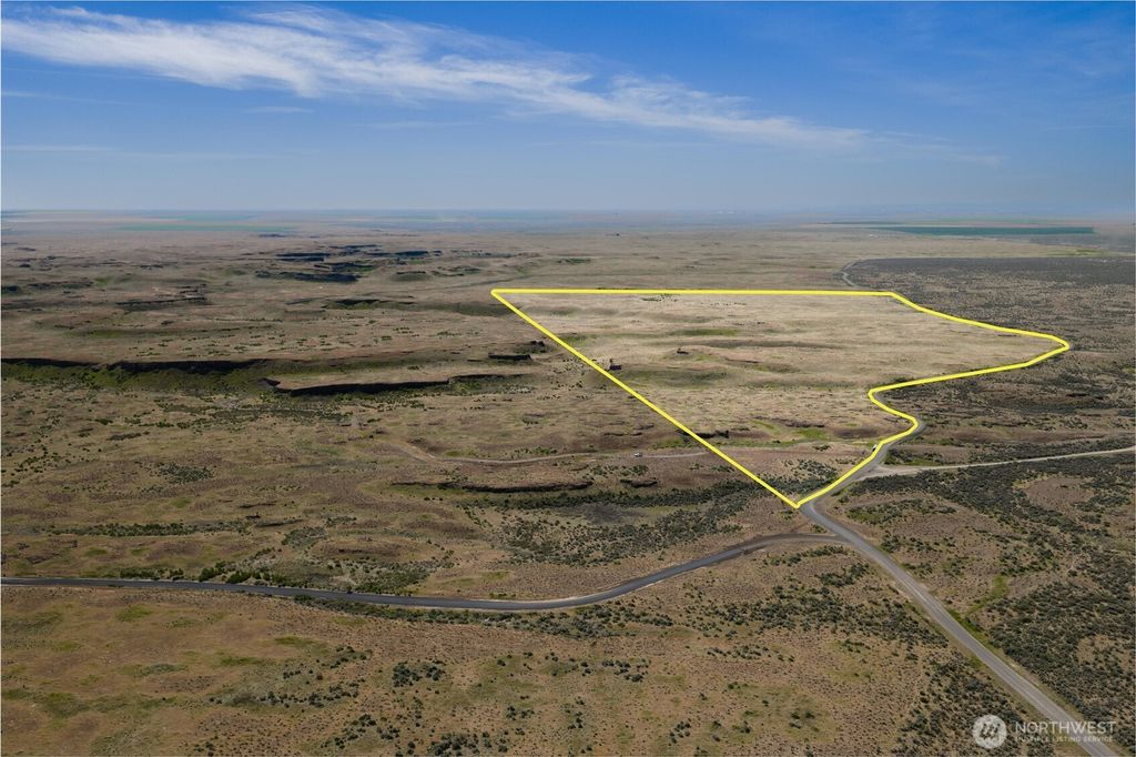 Photo of 0 Lot 29 Eagle Springs Ranch, Wilson Creek, WA 98860 (MLS # 2521266)