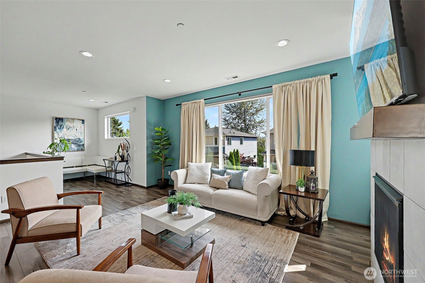 2704 S 120th Place