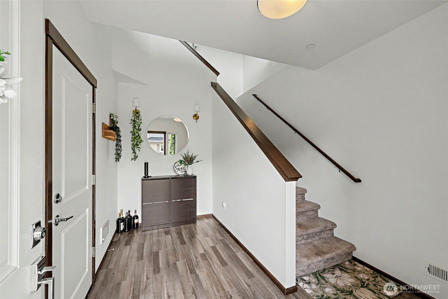 2704 S 120th Place