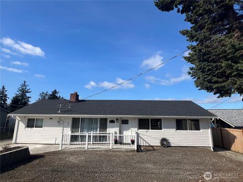 Photo of 25039 21st Avenue S, Kent, WA 98032 (MLS # 2441522)