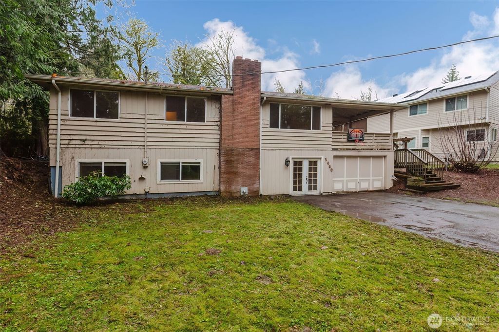 Photo of 1540 Puget Drive E, Port Orchard, WA 98366 (MLS # 2463450)