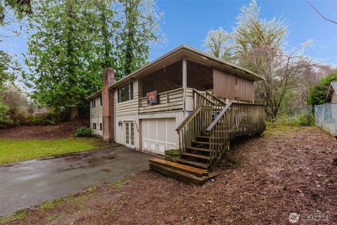 1540 Puget Drive E Port Orchard WA 98366