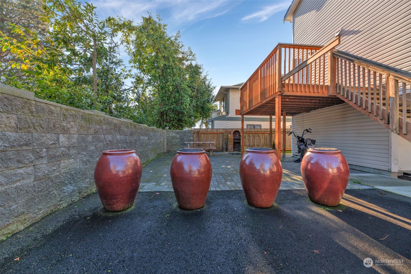 Seattle, Washington 98106, United States, 2 Bedrooms Bedrooms, ,2 BathroomsBathrooms,Residential,Pending,11574