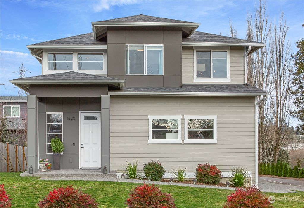 Photo of 1630 7th Street, Snohomish, WA 98290 (MLS # 2037804)
