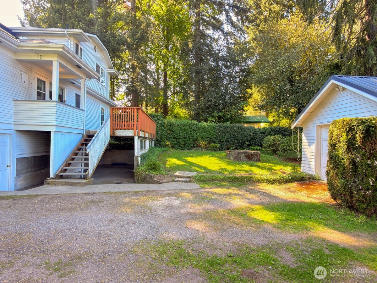 612 S 160th Street